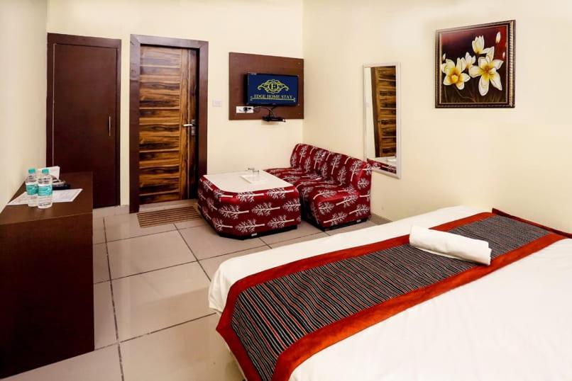 Airport Hotel Edge Home Stay New Delhi Exterior photo